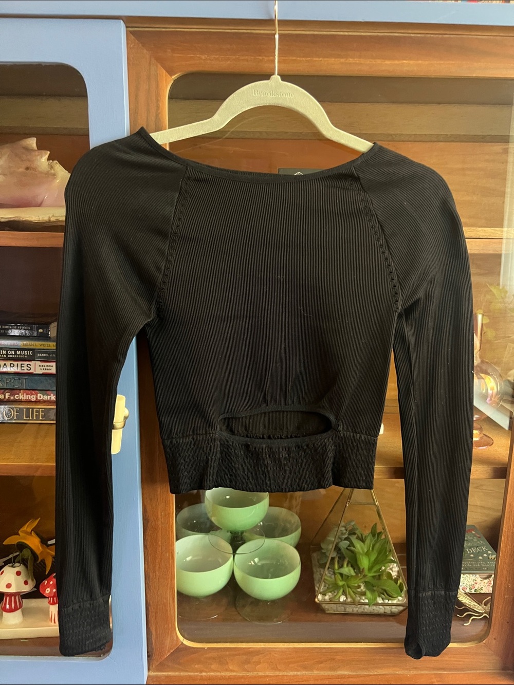 FP Movement by Free People Black Long-Sleeve Ribbed Crop Top with Back Cutout